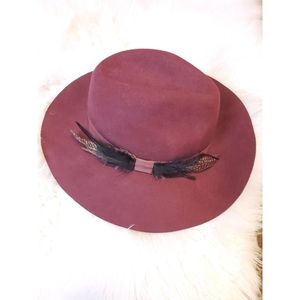🌟 Saks Fifth Avenue 🌟 Burgundy Wool Hat